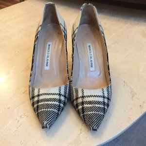 Manolo blahnik flannel pumps